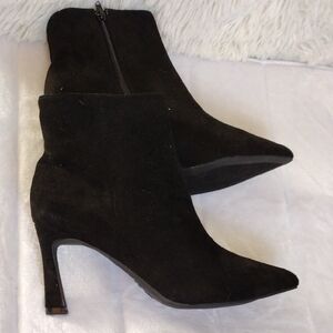 Elegant Black Ankle Boots
